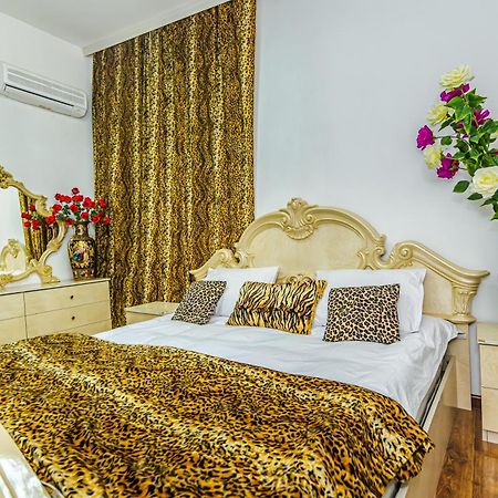 Sera Hotel Baku Exterior photo